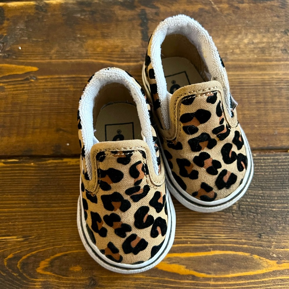 And baby slip on cheetah